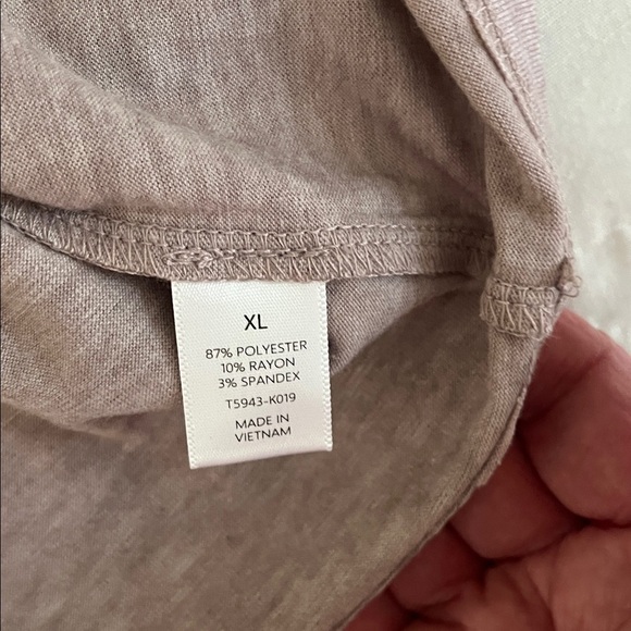 Cerule Short Sleeve Top with Lace Details - Picture 8 of 9